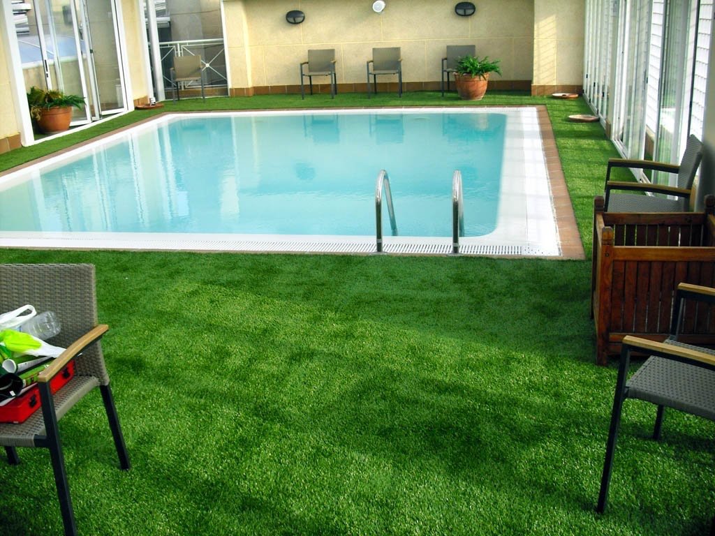 أفضل عشب صناعي للحدائق بالرياض