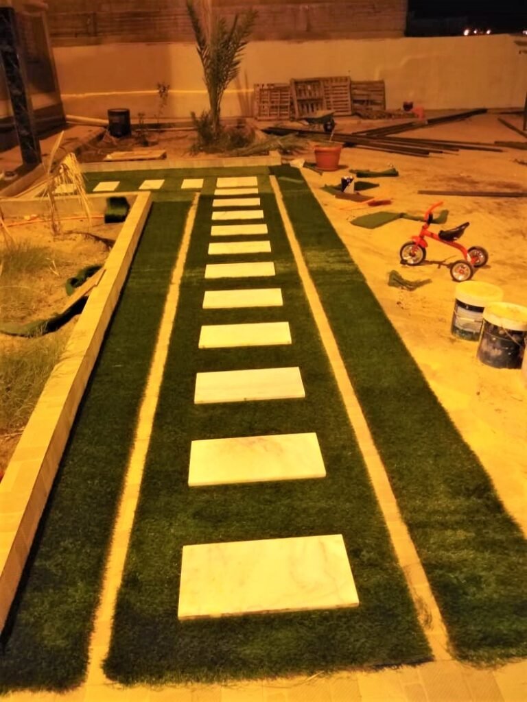 مشروع عشب صناعي قبل وبعد بالرياض