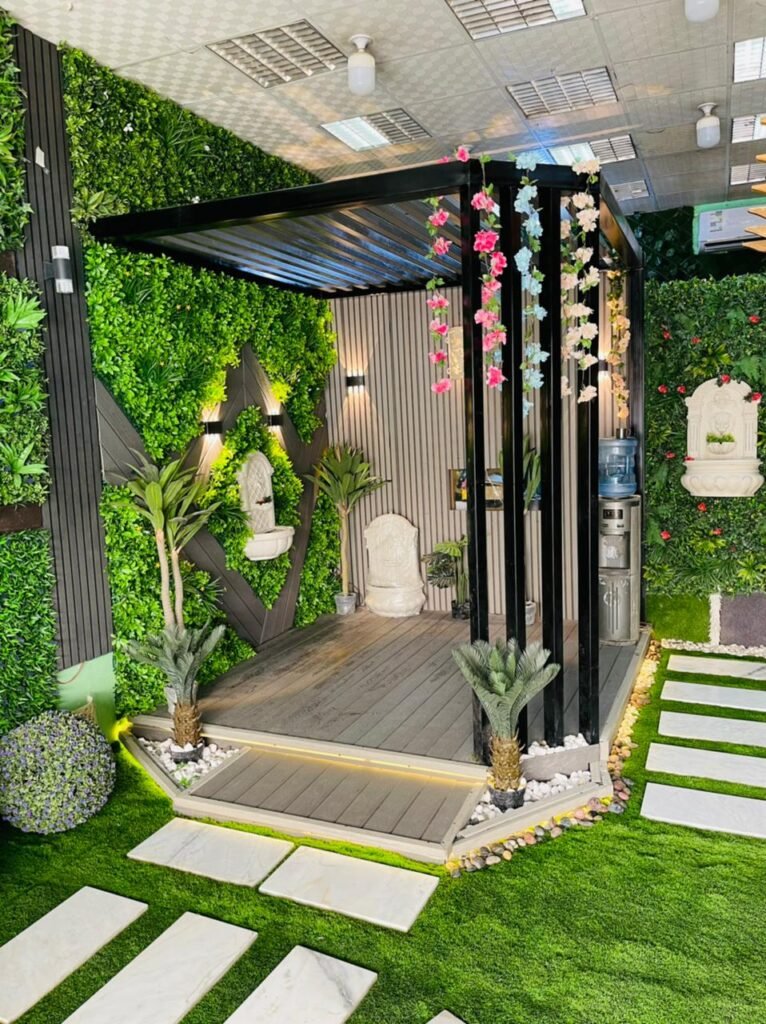 جلسات خارجية بعشب صناعي بالرياض